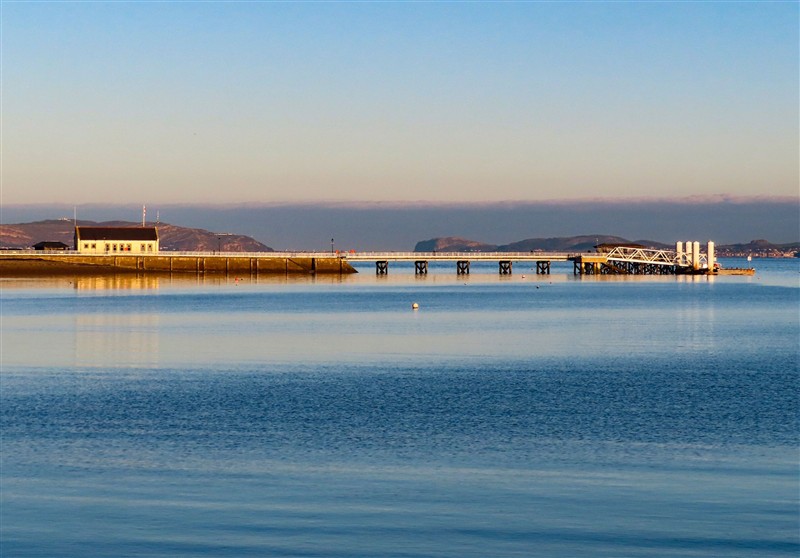 New build at Tyn Pwll, Brynsiencyn near Llanfairpwllgwyngyll, Ynys Môn / Isle of Anglesey sleeps 8 people