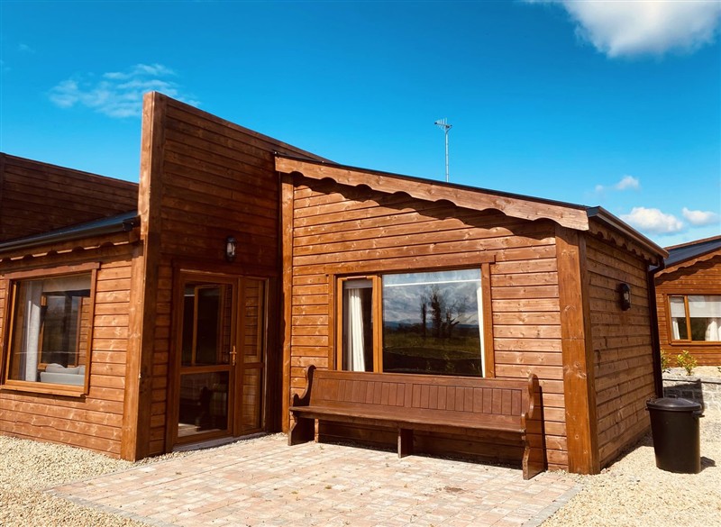 No 3, Leggs near Belleek, County Fermanagh has a hot tub