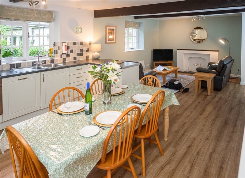 Number Eight, Tawstock, near Barnstaple has a hot tub