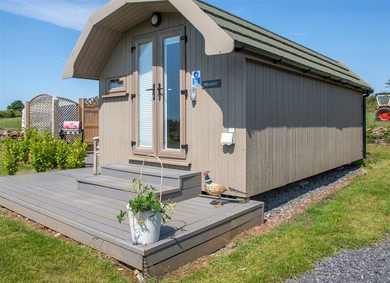 Owl, Brynteg, near Benllech has a hot tub