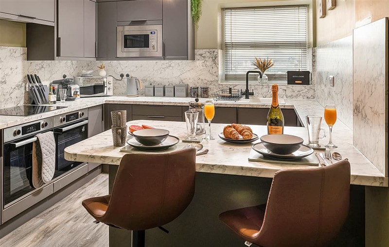 Peace Retreats, Pwllheli sleeps 11 people