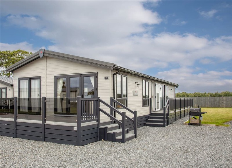 Rivendale 8, St Andrews has a hot tub