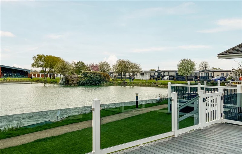 Serenity at Lakeside, Patrington Haven sleeps 4 people
