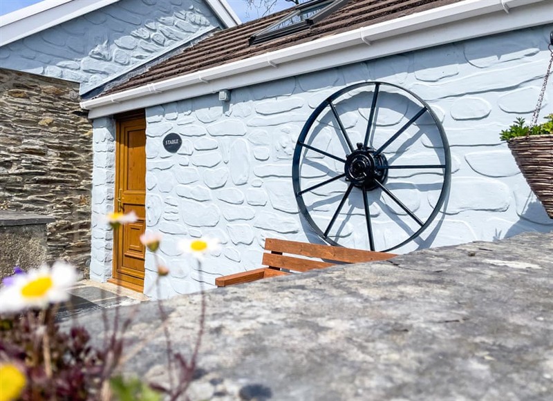 Stable, Penparc has a hot tub