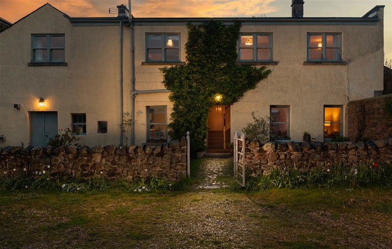 Stable Yard Cottage, Greenlaw, near Duns sleeps 6 people