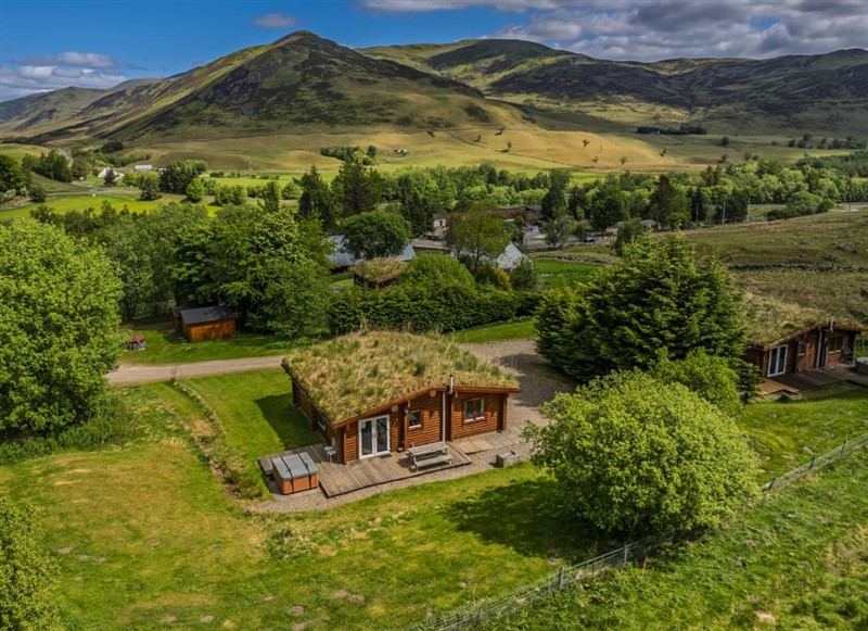 Sunset House, Pitlochry has a hot tub