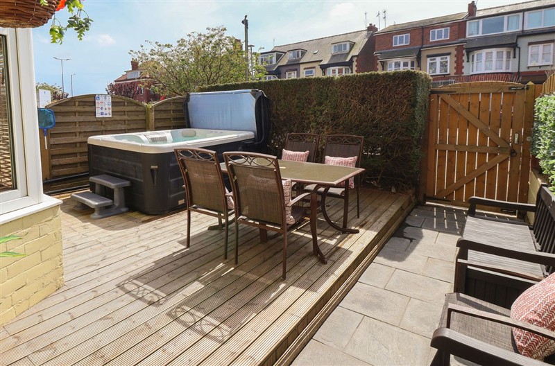 Tapestry House, Bridlington, East Riding of Yorkshire sleeps 12 people