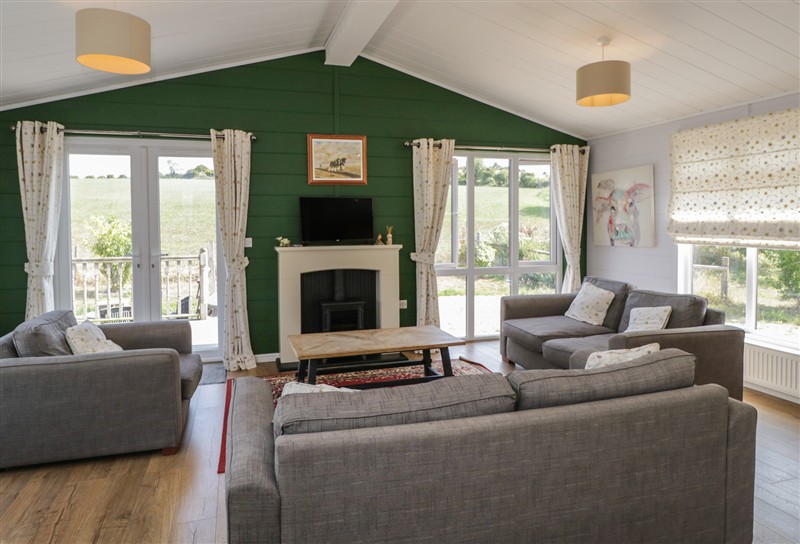 The Buckland, Pentridge near Sixpenny Handley, Dorset sleeps 4 people