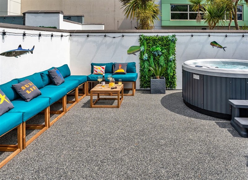 The Cider House, Newquay has a hot tub