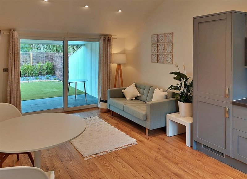 The Firs Little Dunley, Bovey Tracey has a hot tub