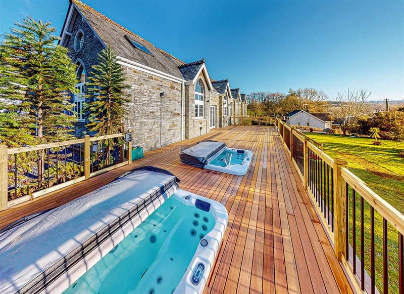 The Old School House, Horrabridge, near Tavistock has a hot tub