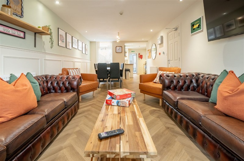 The Ravines, Scarborough, North Yorkshire sleeps 24 people