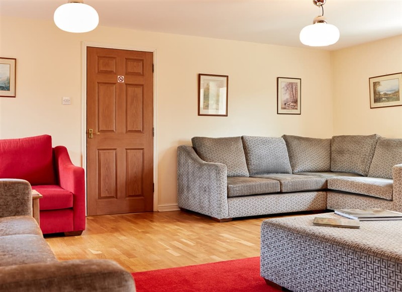 The Studio at Meadowbank, Derby has a hot tub