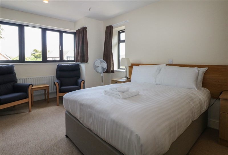 The Watchtower at Marine Court, Littlehampton, West Sussex sleeps 2 people