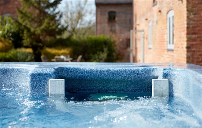 The Water’s Reach, Derby sleeps 10 people