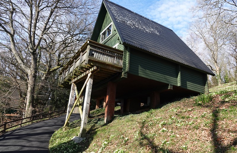 Tor View, Finlakes Holiday Park near Chudleigh, Devon has a hot tub
