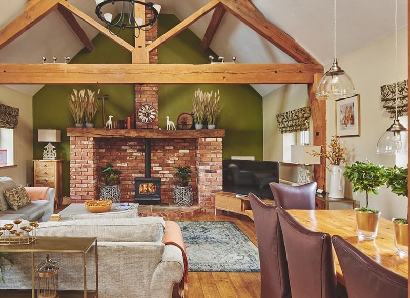 Trail Barn, Ashbourne has a hot tub