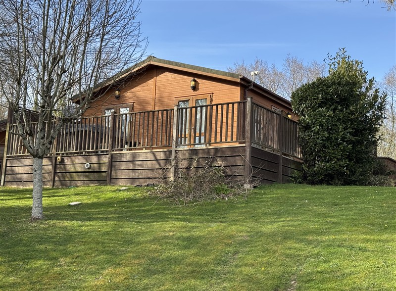 Woodland View 31 - The Hawthorns, Finlakes Holiday Park near Chudleigh, Devon has a hot tub