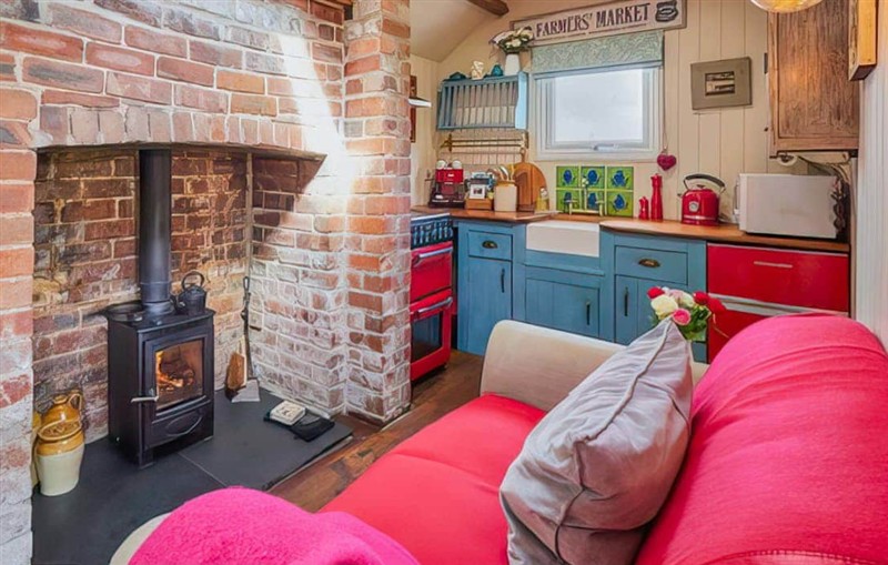 Y Golchdy, Llangadog , Carmarthenshire sleeps 2 people
