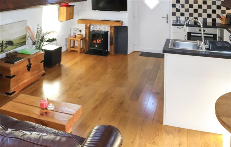 Ysgubor Hen, Llanfaethlu Nr Church Bay sleeps 3 people